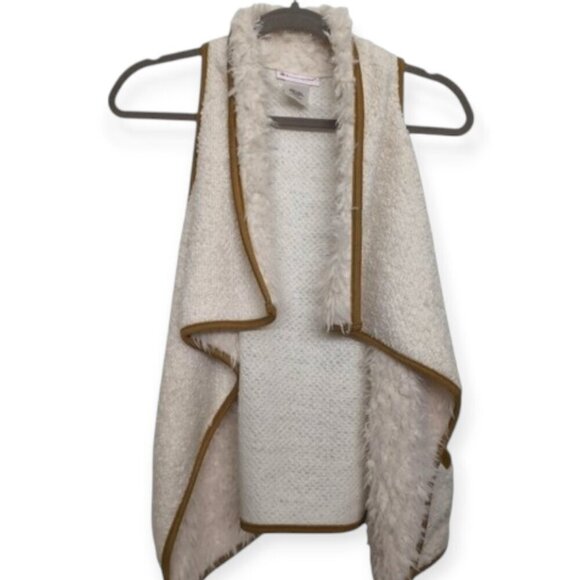 American Girl Vest Western Equestrian Boho Girls Size Med/Large Faux Fur Suede - Picture 1 of 8